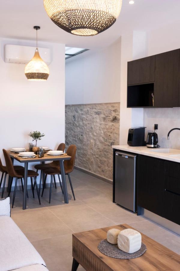 Venus Luxury Apartment إرموبولّي المظهر الخارجي الصورة